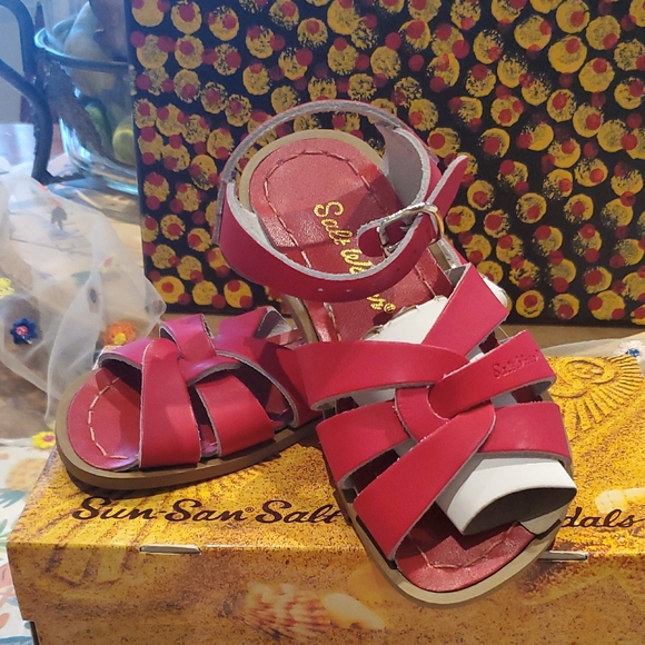 Salt Water Sandals Red Classic Crossover Design - Picture 1 of 8